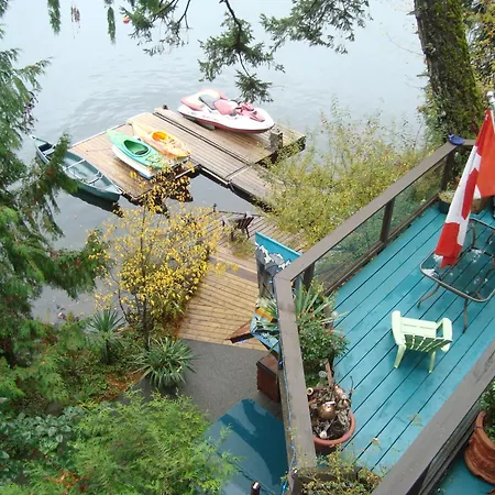 Long Lake Waterfront Bed And Breakfast-2